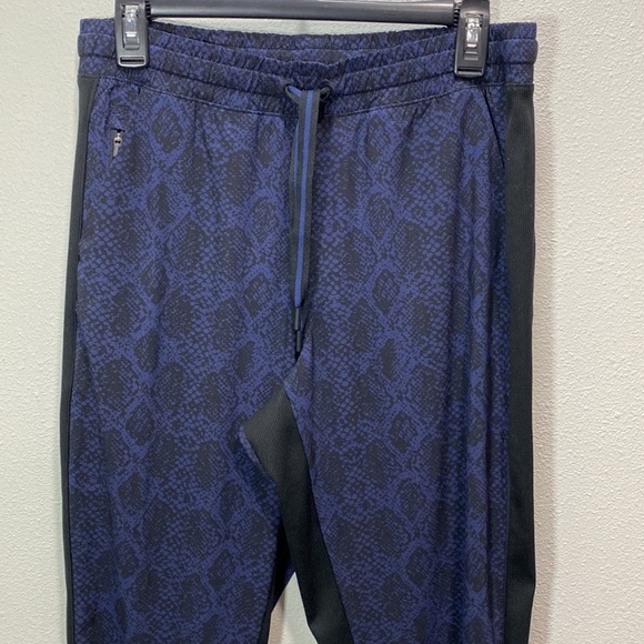 Athleta Brooklyn jogger snakeskin print blue black - Picture 2 of 9